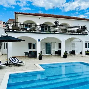 Gala Apartment Trogir
