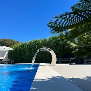 https://holiday-luxury-resort-sundance.hotels-in-trogir.com